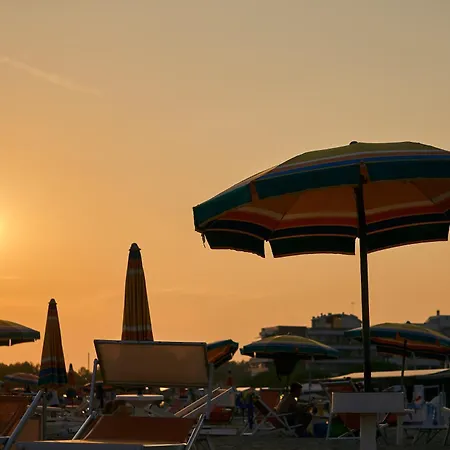 Apartment Village With Pool And Garden Bibione